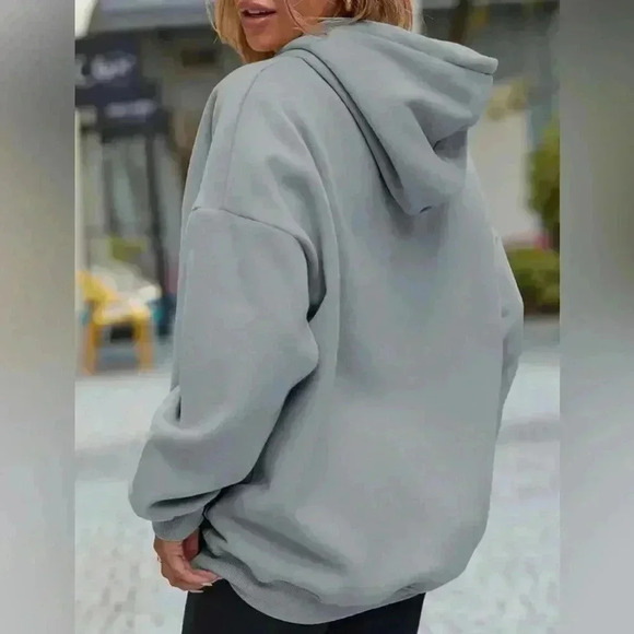 light blue/grey hoodie size medium - chunky - Picture 2 of 5